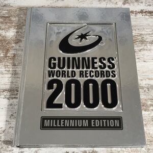 𝅺GUINNESS World Records 2000 Millenium Edition